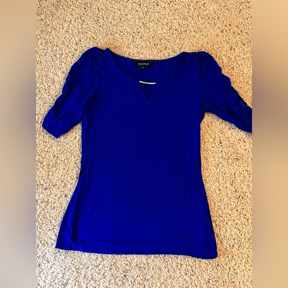 Cute royal blue elbow length sleeved top - Picture 1 of 4